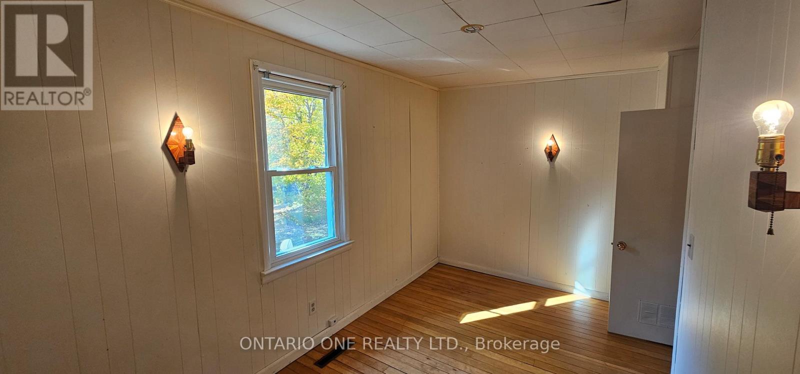 1479 11 Highway S, Gravenhurst, Ontario  P0E 1G0 - Photo 13 - X12685576