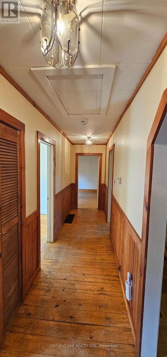 1479 11 Highway S, Gravenhurst, Ontario  P0E 1G0 - Photo 15 - X12685576