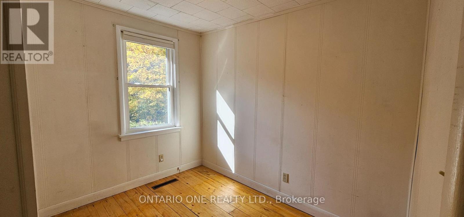 1479 11 Highway S, Gravenhurst, Ontario  P0E 1G0 - Photo 16 - X12685576