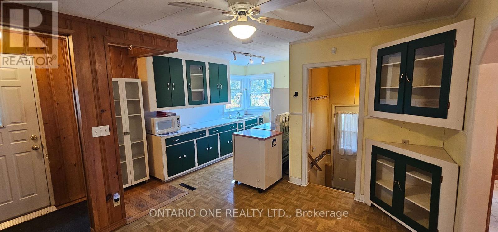 1479 11 Highway S, Gravenhurst, Ontario  P0E 1G0 - Photo 7 - X12685576