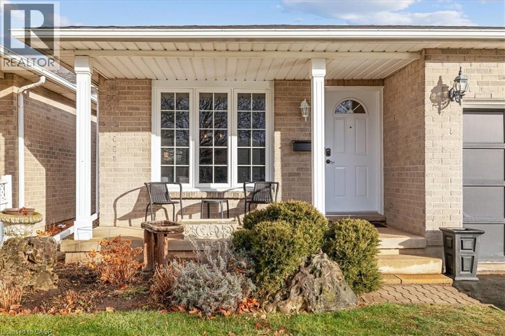 58 Sandra Crescent, Grimsby, Ontario  L3M 4Y6 - Photo 4 - 40797256