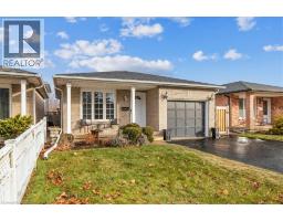 58 SANDRA Crescent, Grimsby, Ontario