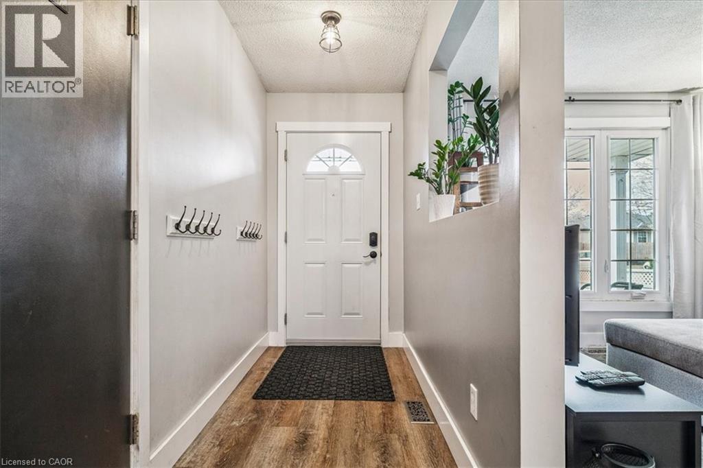 58 Sandra Crescent, Grimsby, Ontario  L3M 4Y6 - Photo 8 - 40797256