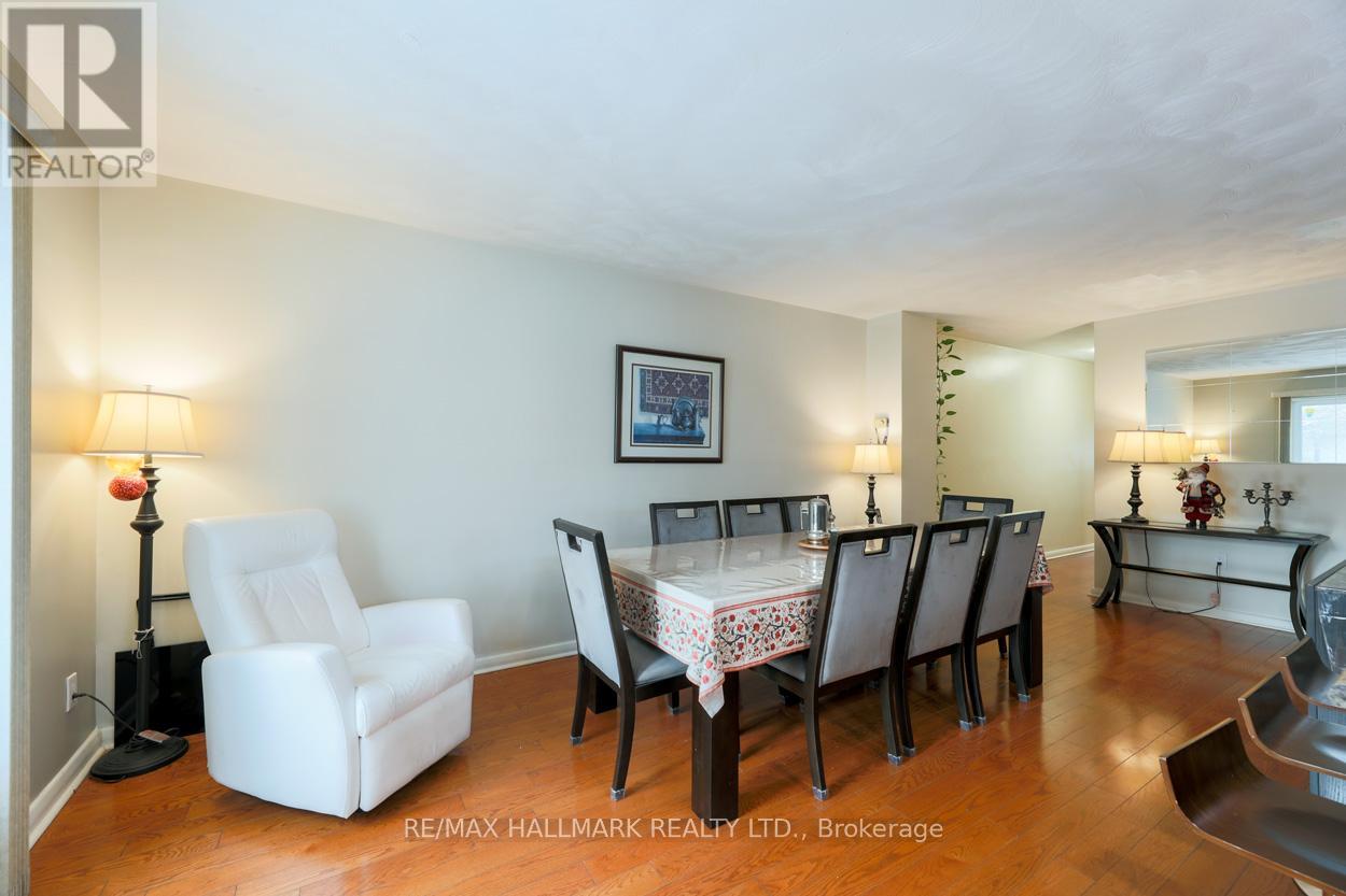 12 Trinnell Boulevard, Toronto, Ontario  M1L 1S7 - Photo 3 - E12685560