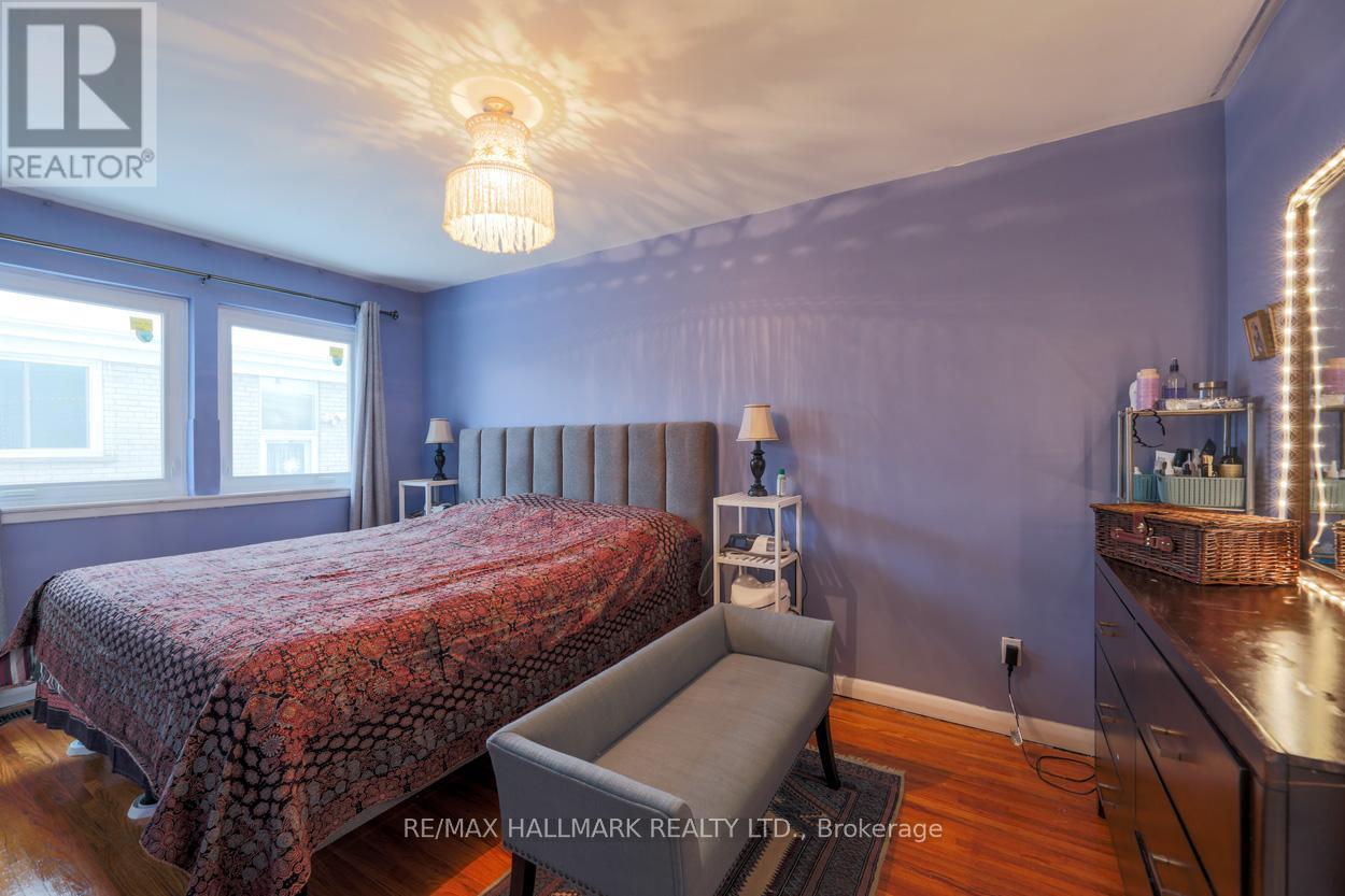 12 Trinnell Boulevard, Toronto, Ontario  M1L 1S7 - Photo 5 - E12685560