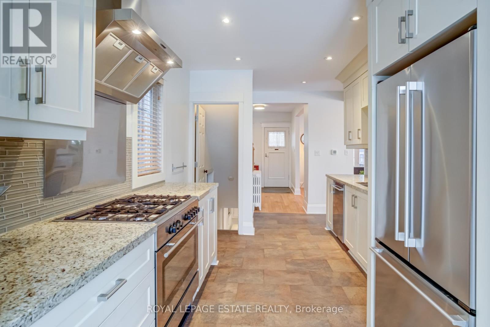 33 Ladykirk Avenue, Toronto, Ontario  M4L 3K8 - Photo 13 - E12685572