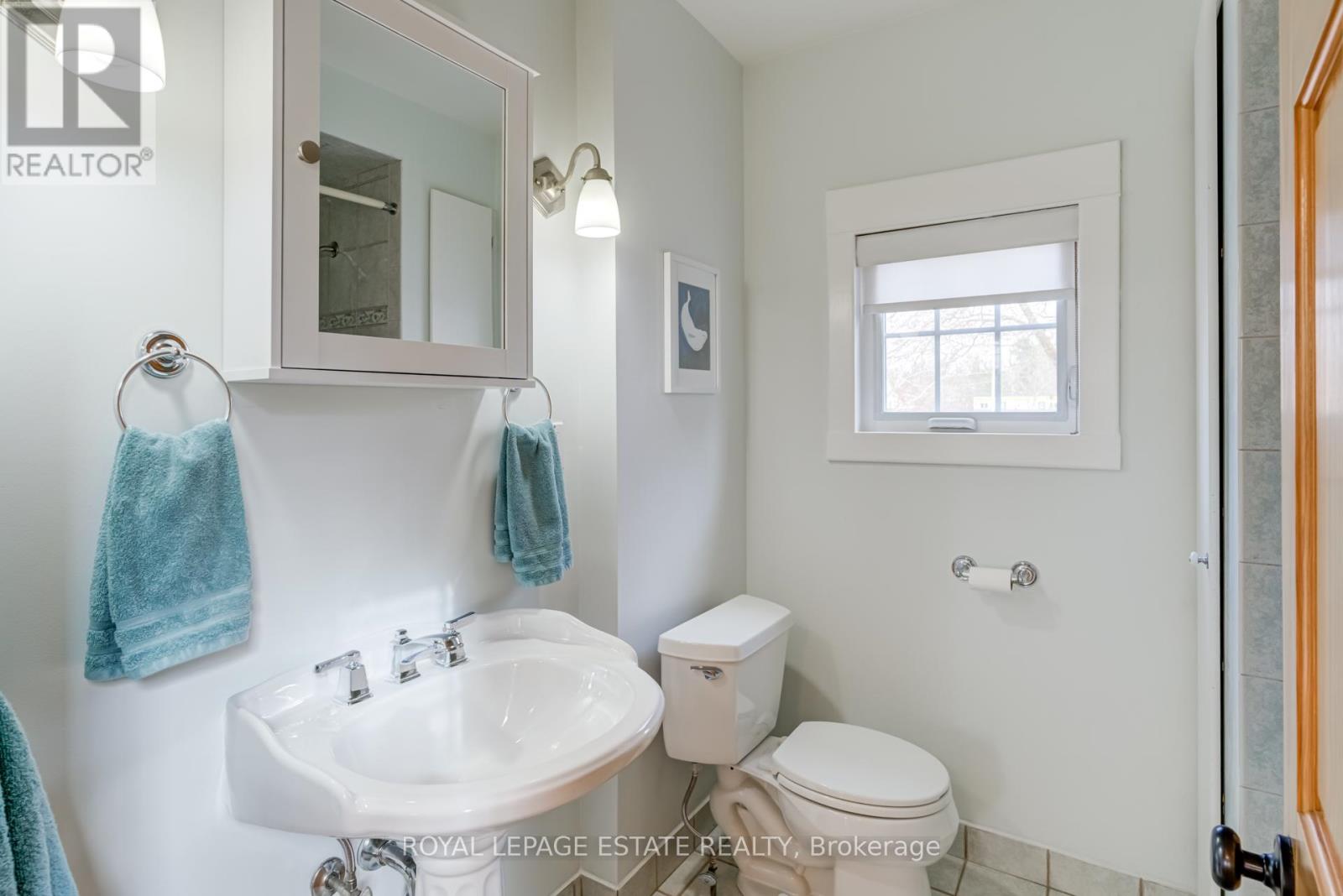 33 Ladykirk Avenue, Toronto, Ontario  M4L 3K8 - Photo 24 - E12685572