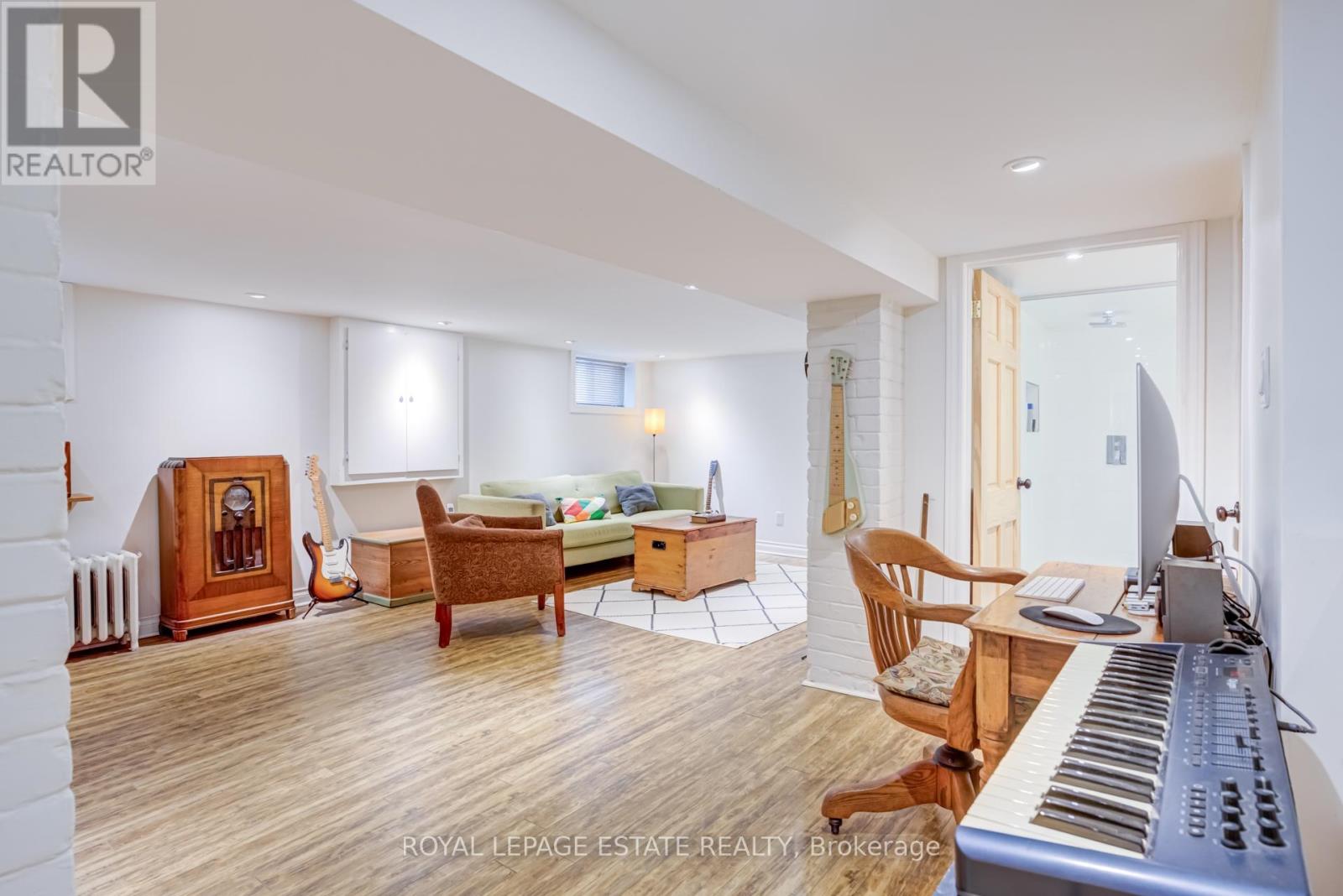 33 Ladykirk Avenue, Toronto, Ontario  M4L 3K8 - Photo 26 - E12685572