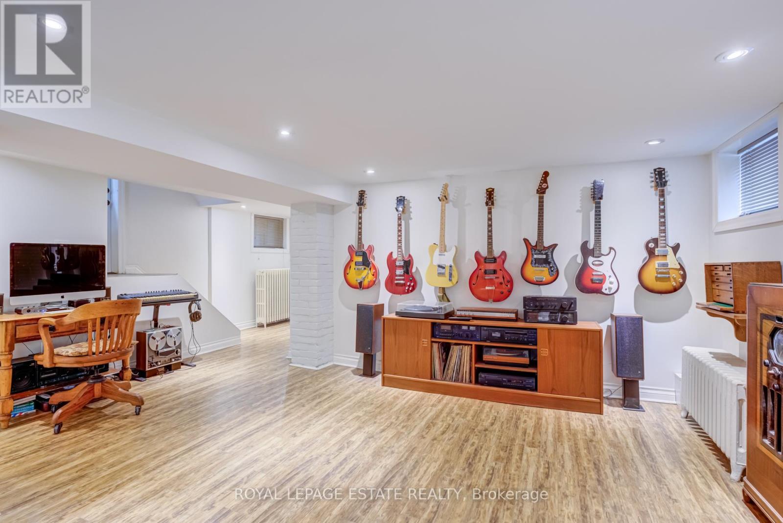 33 Ladykirk Avenue, Toronto, Ontario  M4L 3K8 - Photo 30 - E12685572