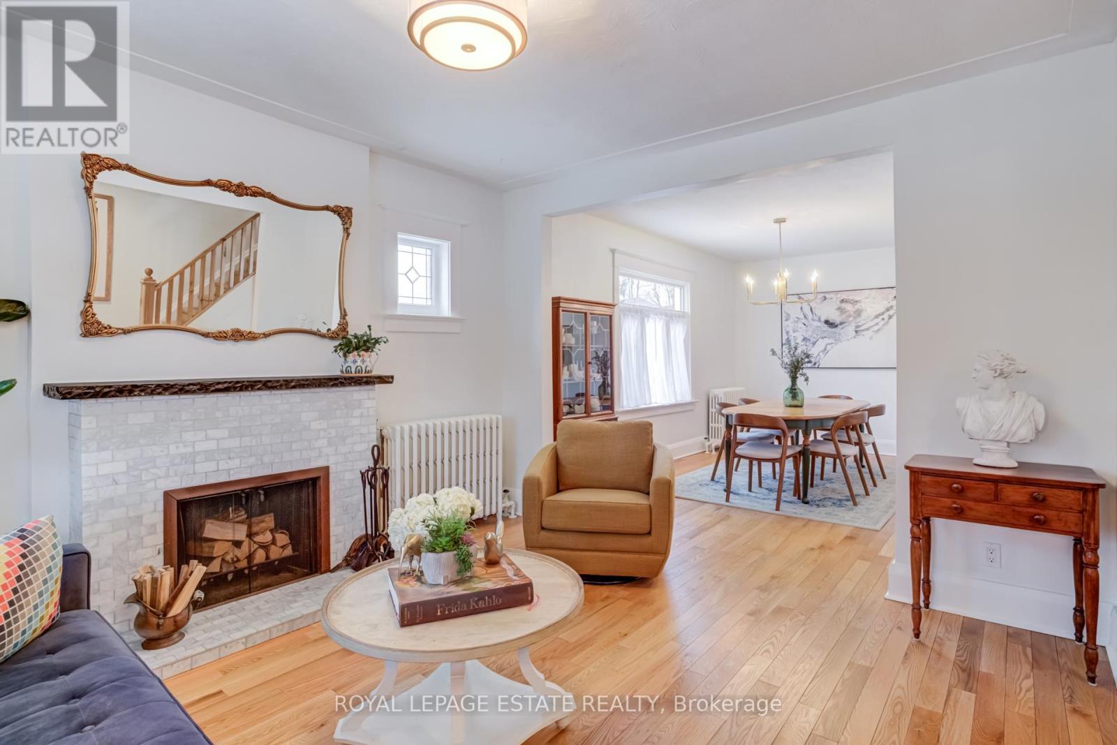 33 Ladykirk Avenue, Toronto, Ontario  M4L 3K8 - Photo 7 - E12685572