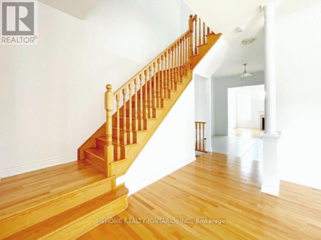 185 Paradelle Drive, Richmond Hill (Oak Ridges Lake Wilcox), Ontario  L4E 0E4 - Photo 18 - N12685486