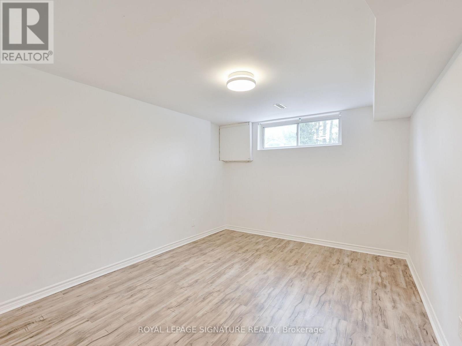 1195 Chada Avenue, Mississauga, Ontario  L5C 1P8 - Photo 8 - W12685506