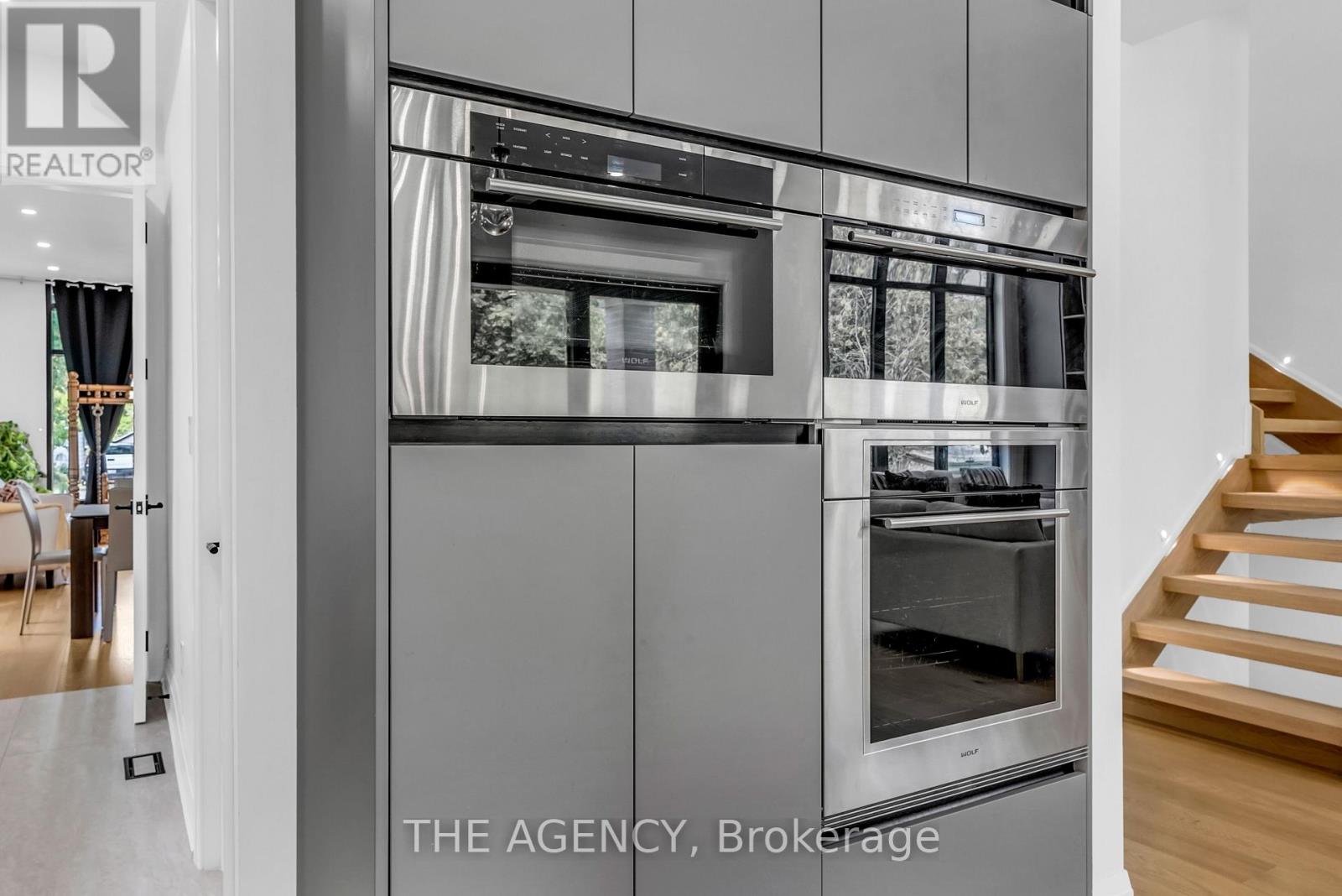 9 Earl Street, Mississauga, Ontario  L5M 1N6 - Photo 24 - W12685516