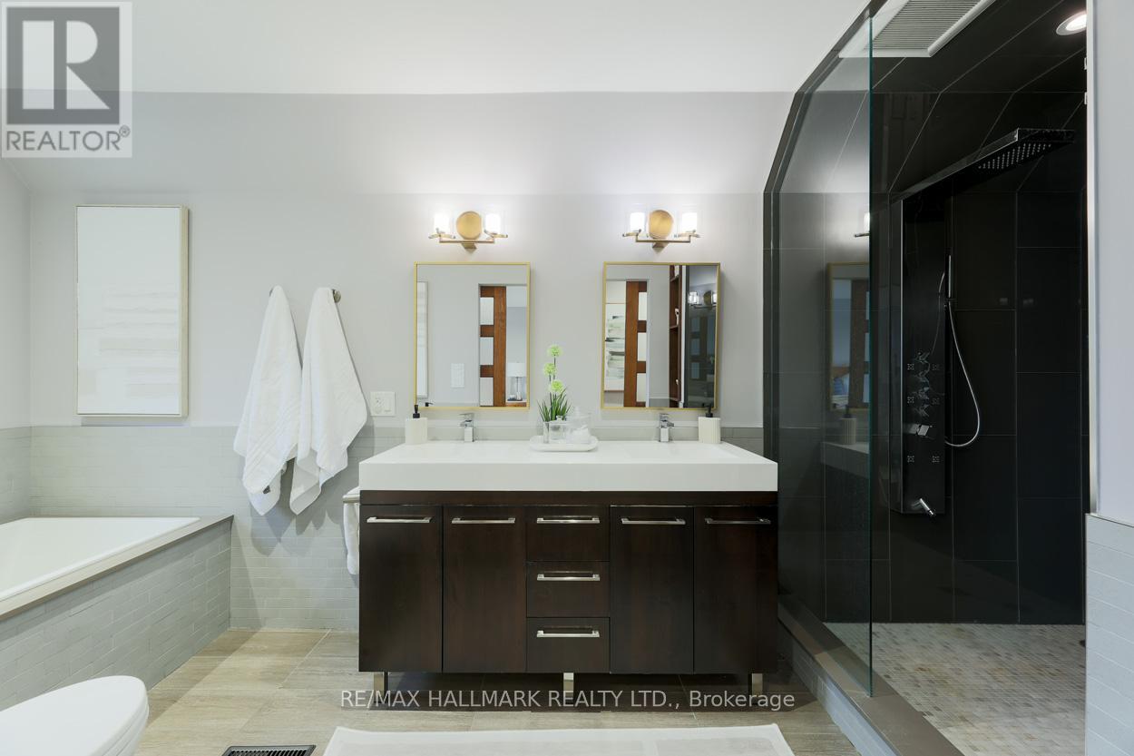 14 Wendover Road, Toronto (Kingsway South), Ontario  M8X 2K9 - Photo 17 - W12685566