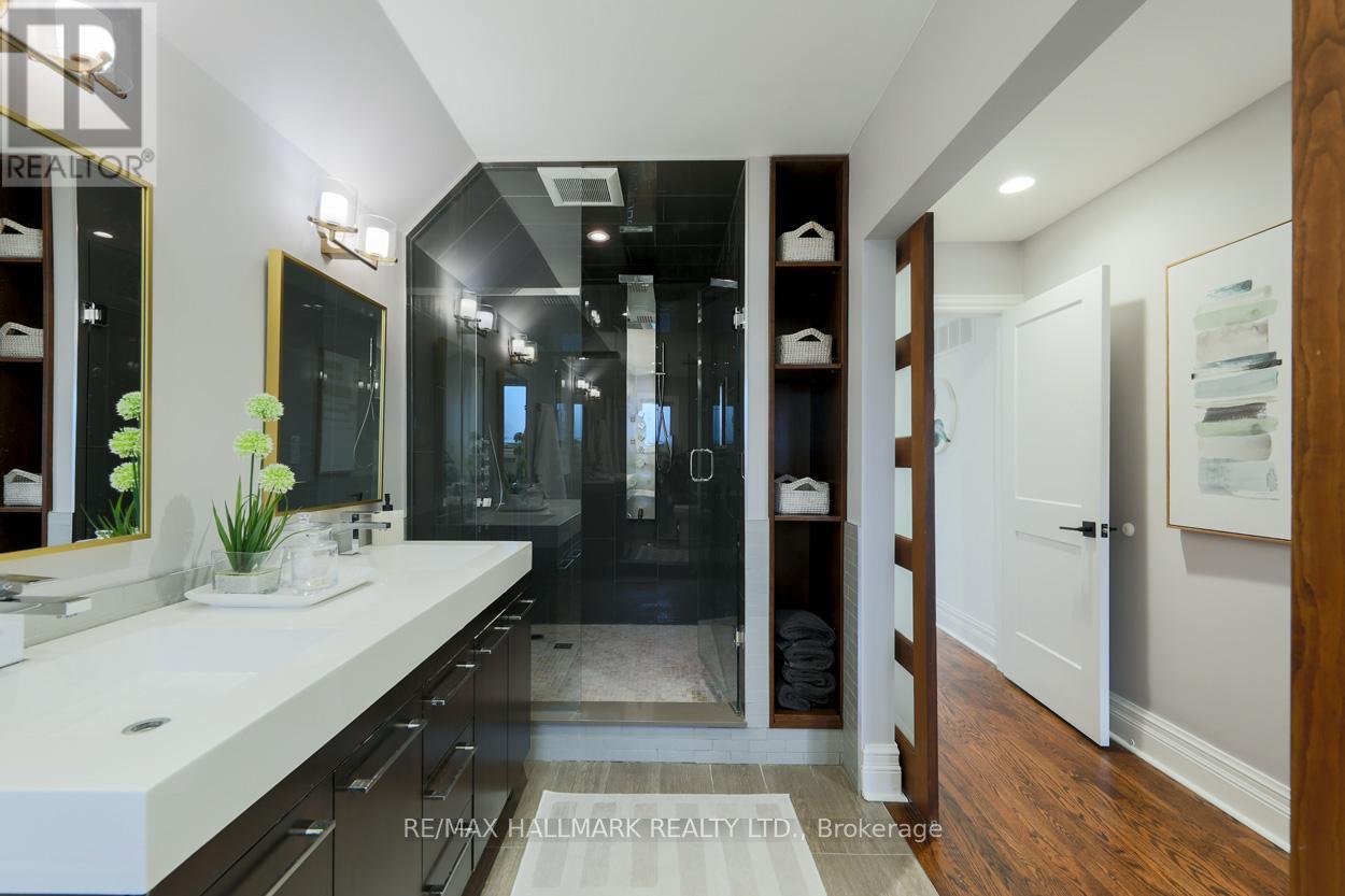 14 Wendover Road, Toronto (Kingsway South), Ontario  M8X 2K9 - Photo 19 - W12685566