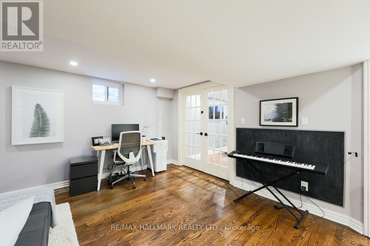 14 Wendover Road, Toronto (Kingsway South), Ontario  M8X 2K9 - Photo 27 - W12685566