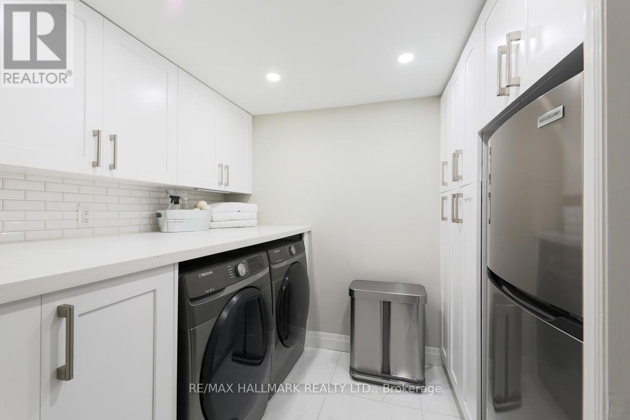 14 Wendover Road, Toronto (Kingsway South), Ontario  M8X 2K9 - Photo 30 - W12685566