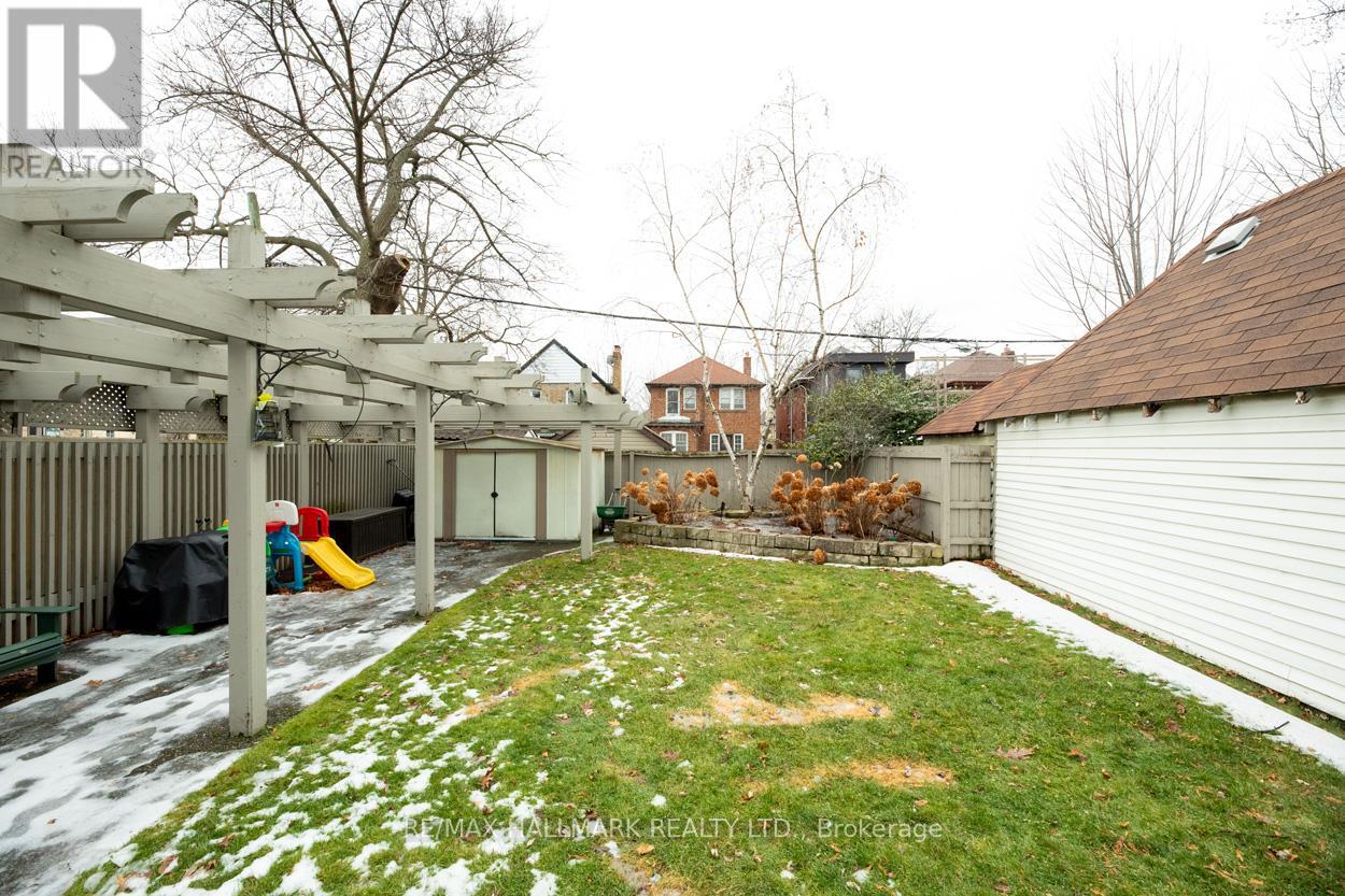 14 Wendover Road, Toronto (Kingsway South), Ontario  M8X 2K9 - Photo 34 - W12685566