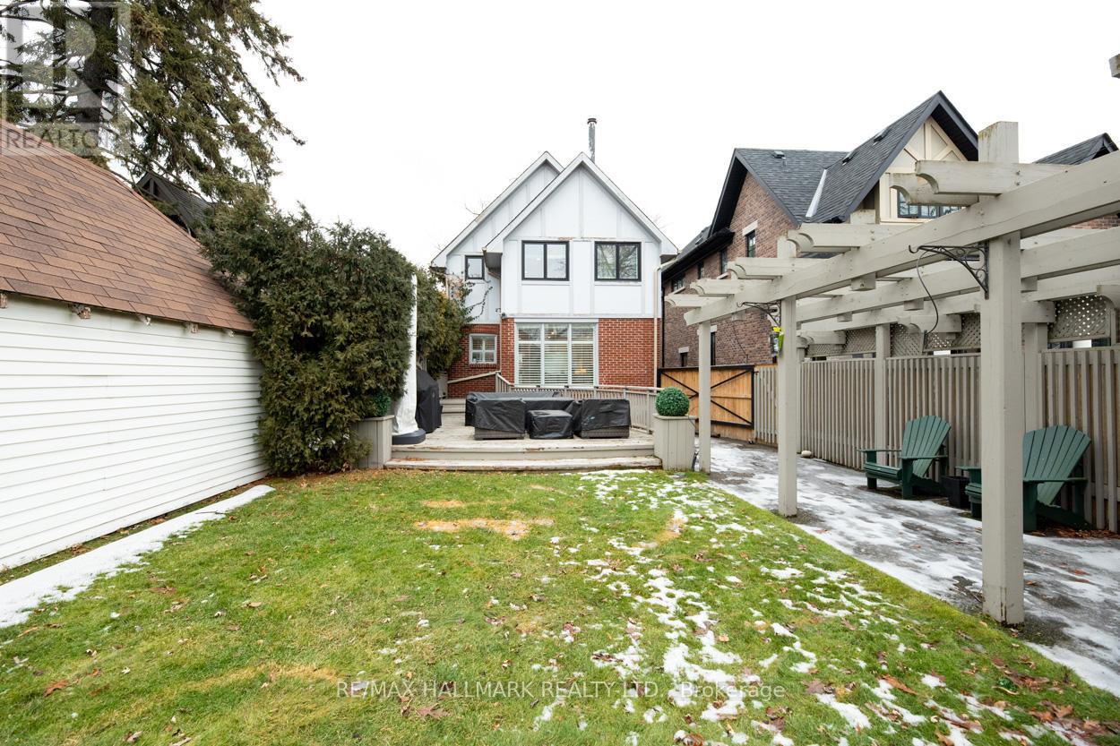 14 Wendover Road, Toronto (Kingsway South), Ontario  M8X 2K9 - Photo 36 - W12685566