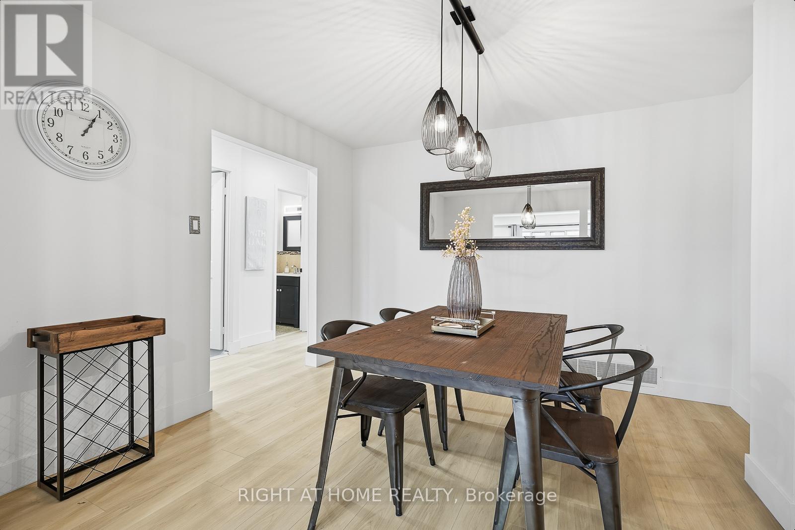 216 Fleetwood Crescent, Brampton (Southgate), Ontario  L6T 2E6 - Photo 10 - W12685568