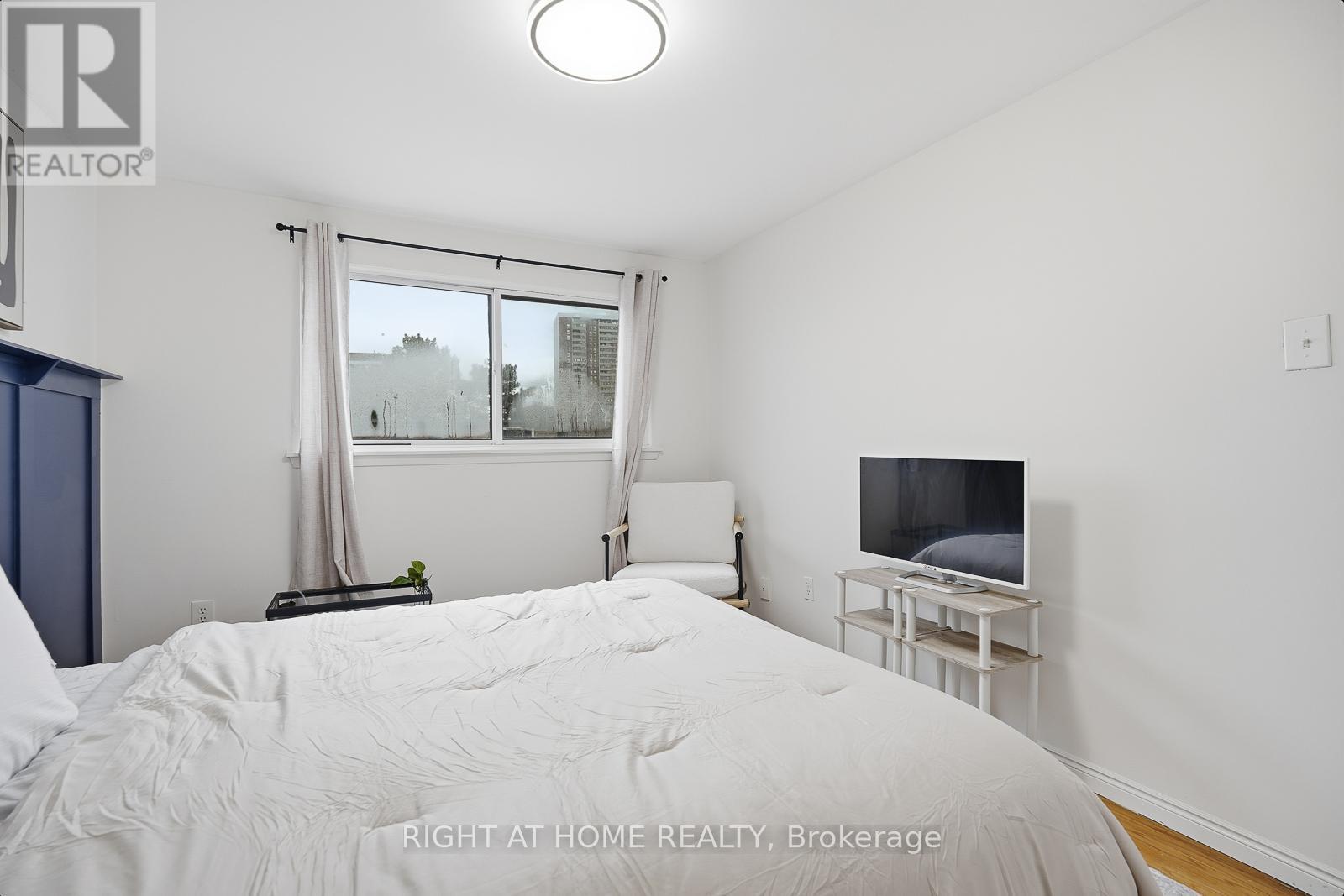 216 Fleetwood Crescent, Brampton (Southgate), Ontario  L6T 2E6 - Photo 24 - W12685568