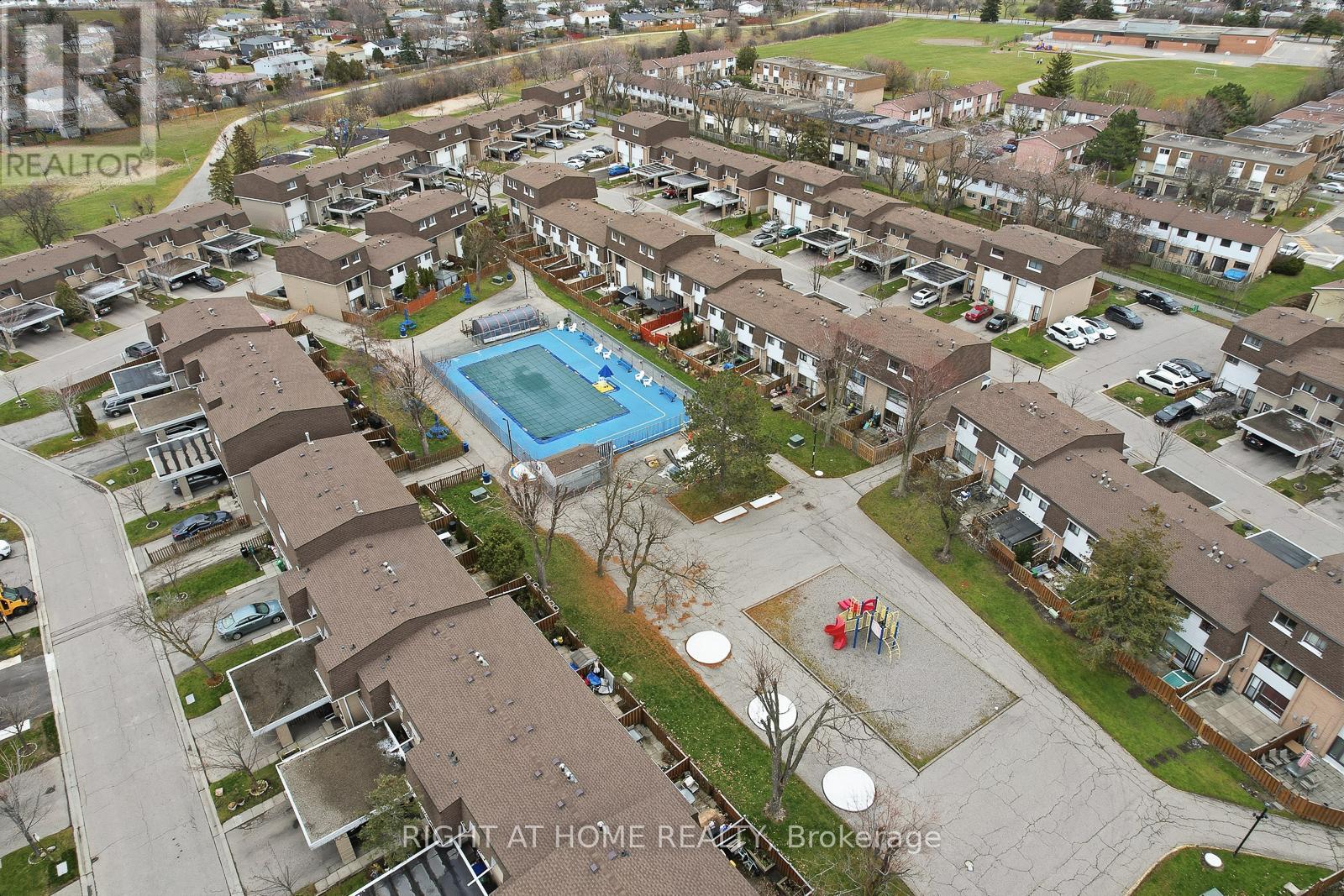 216 Fleetwood Crescent, Brampton (Southgate), Ontario  L6T 2E6 - Photo 42 - W12685568