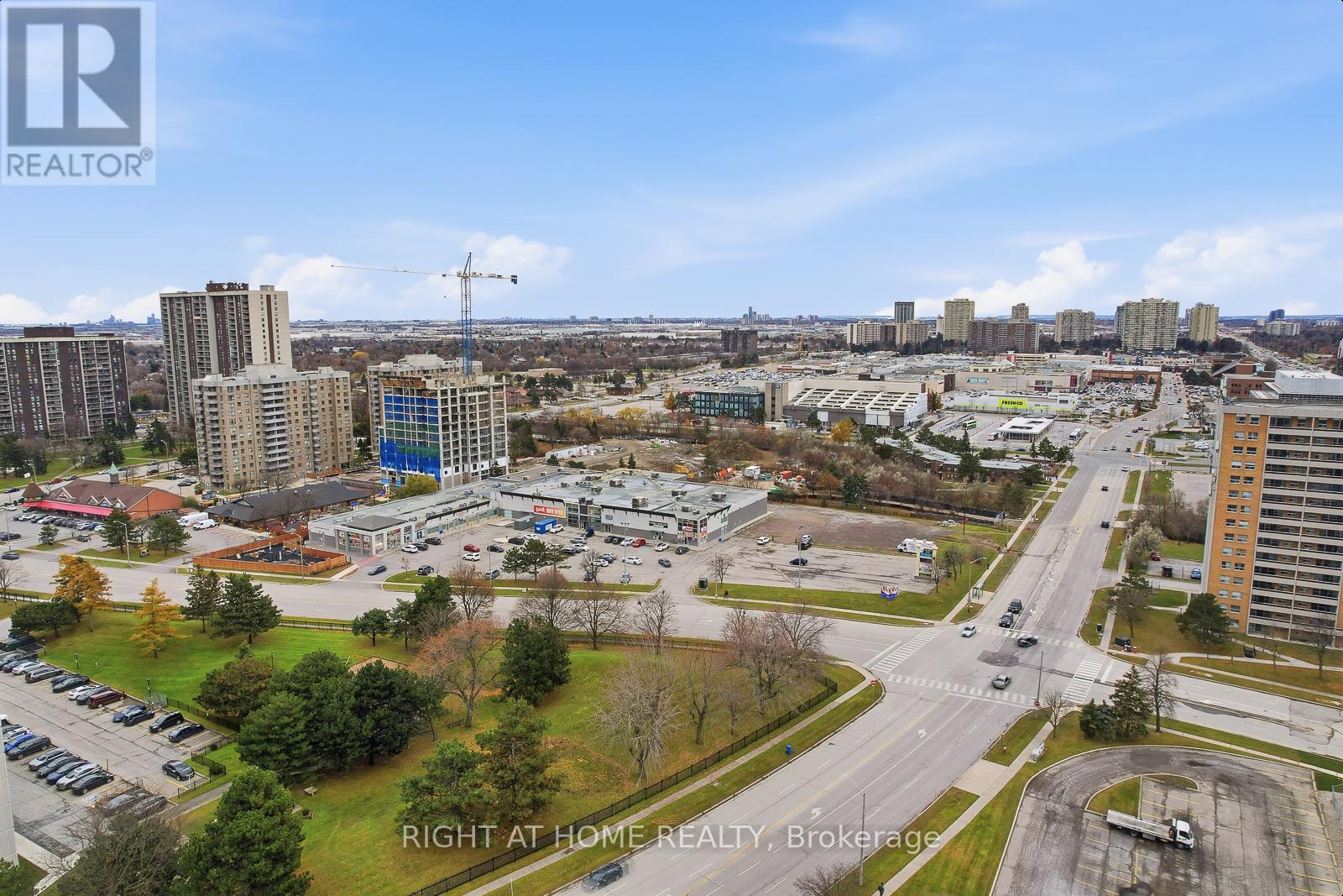 216 Fleetwood Crescent, Brampton (Southgate), Ontario  L6T 2E6 - Photo 45 - W12685568