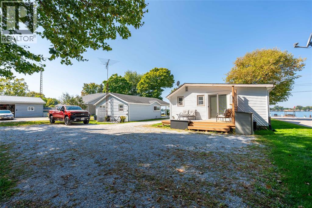 4114 St. Clair Parkway, Port Lambton, Ontario  N0P 2B0 - Photo 24 - 26000769