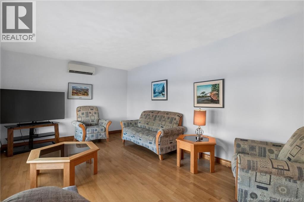 812 Centrale, Dieppe, New Brunswick  E1A 6V5 - Photo 12 - NB131976