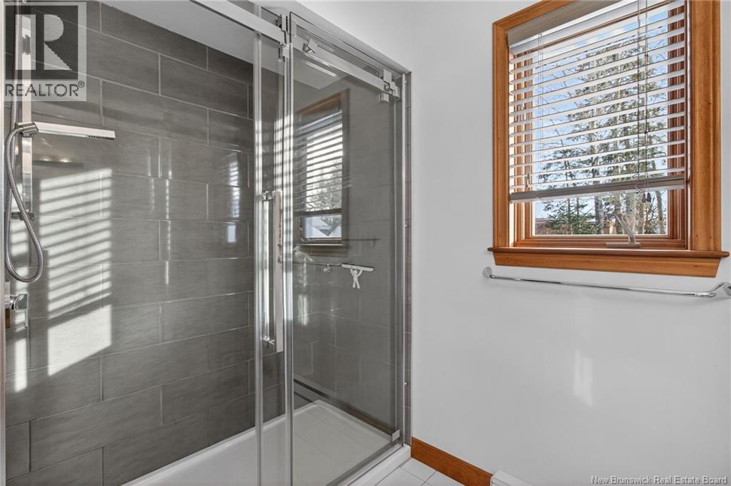 812 Centrale, Dieppe, New Brunswick  E1A 6V5 - Photo 27 - NB131976
