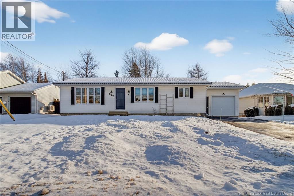 812 Centrale, Dieppe, New Brunswick  E1A 6V5 - Photo 3 - NB131976