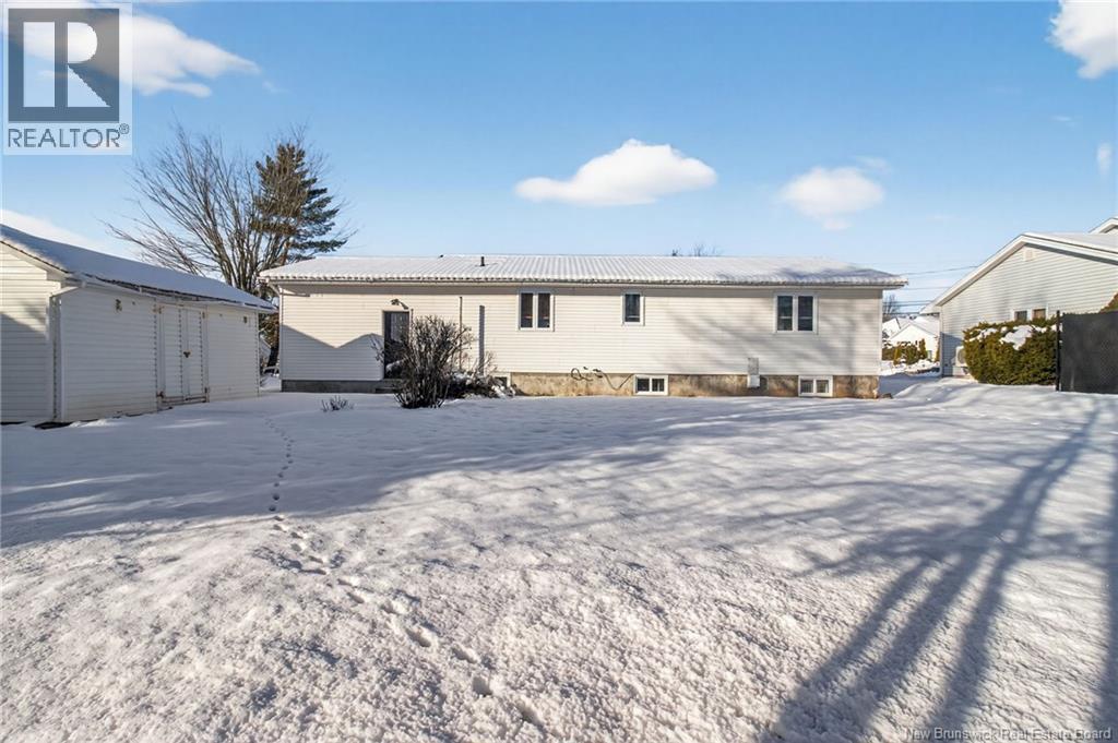 812 Centrale, Dieppe, New Brunswick  E1A 6V5 - Photo 40 - NB131976