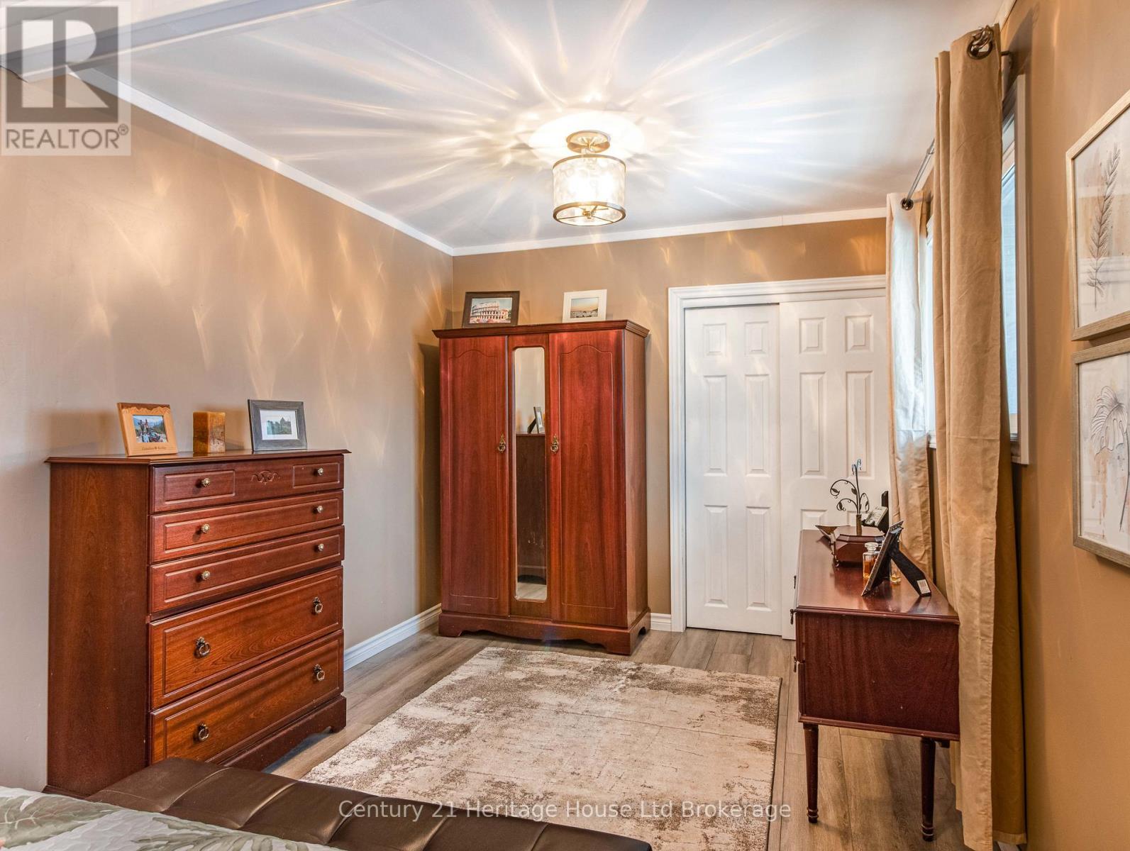 1064 Sovereign Road, Woodstock, Ontario  N4S 5P2 - Photo 25 - X12685630