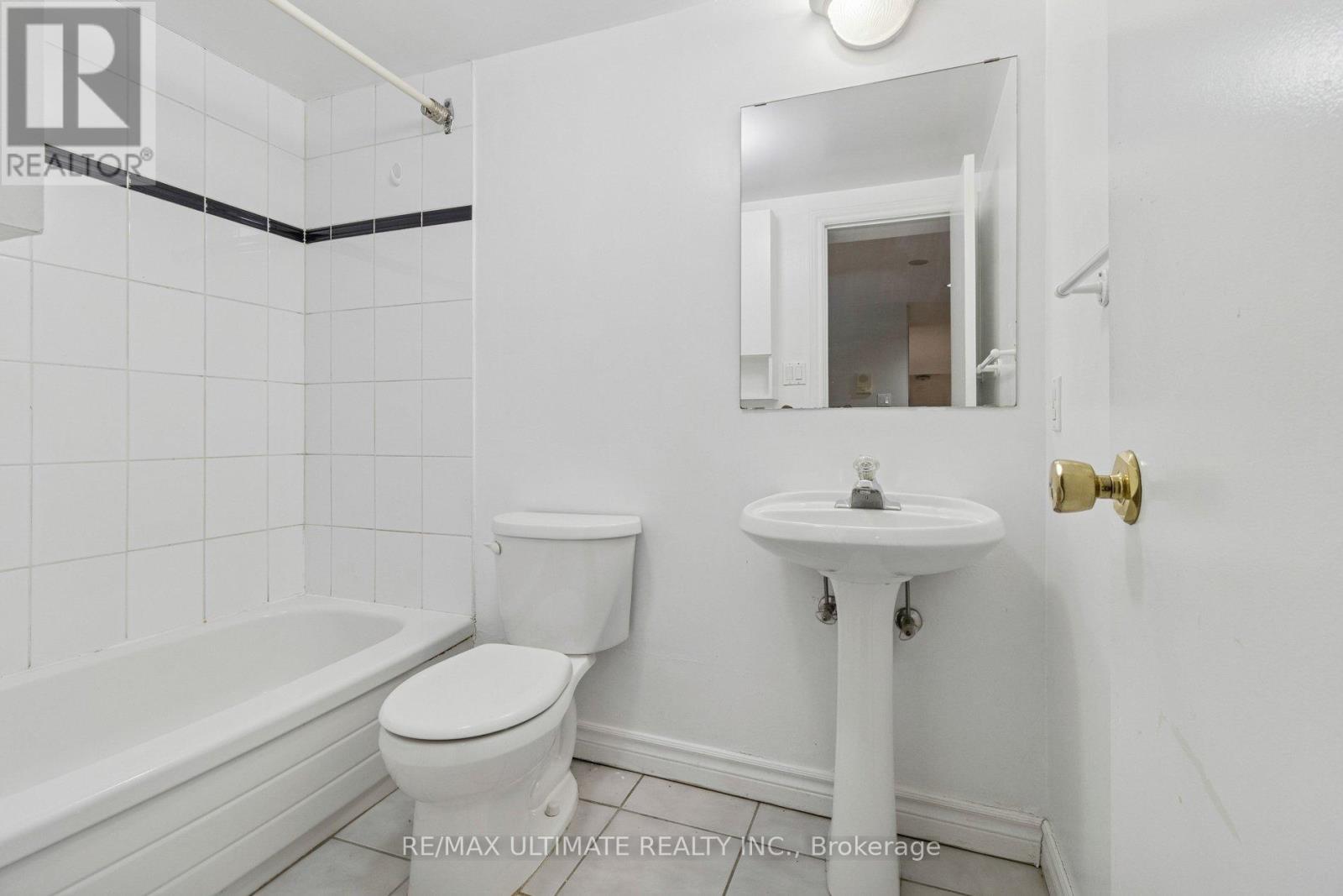 Basement - 12 Foxbar Road, Toronto, Ontario  M4V 2G6 - Photo 13 - C12677642