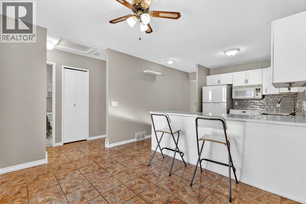 171 Deerfield Drive Se, Calgary, Alberta  T2J 7B7 - Photo 13 - A2278339