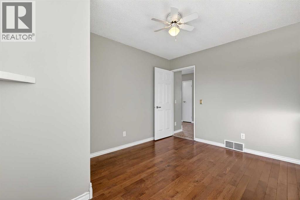 171 Deerfield Drive Se, Calgary, Alberta  T2J 7B7 - Photo 15 - A2278339