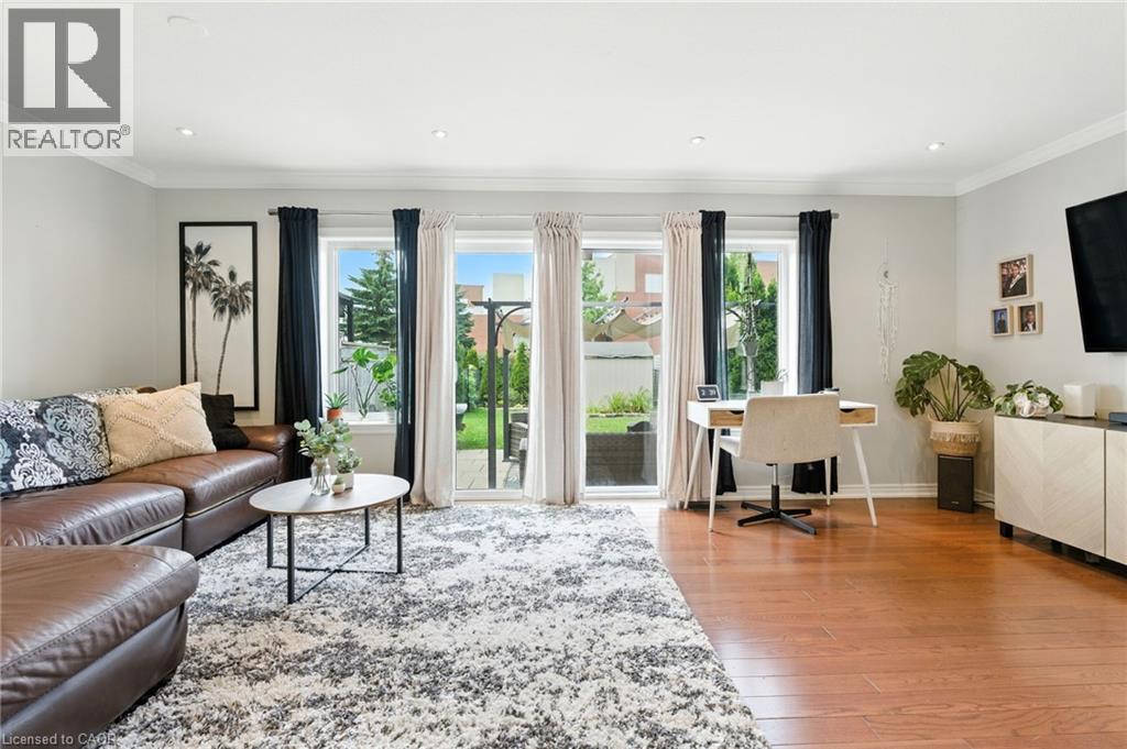 247 Fall Fair Way, Binbrook, Ontario  L0R 1C0 - Photo 17 - 40797654