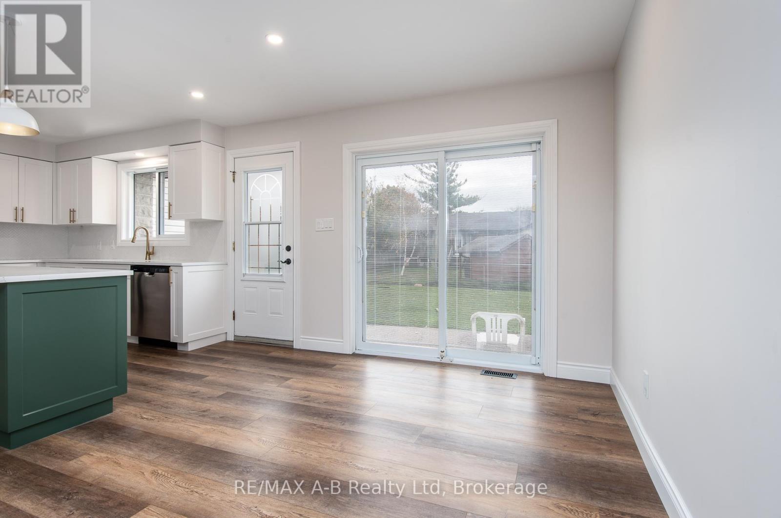 149 Norfolk Street, Stratford, Ontario  N5A 3Y7 - Photo 16 - X12685578