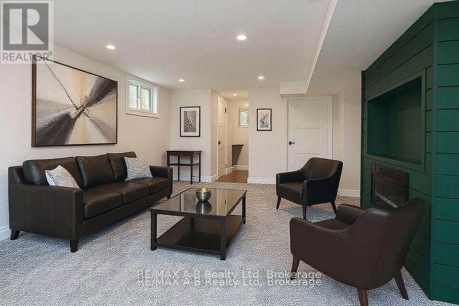 149 Norfolk Street, Stratford, Ontario  N5A 3Y7 - Photo 8 - X12685578