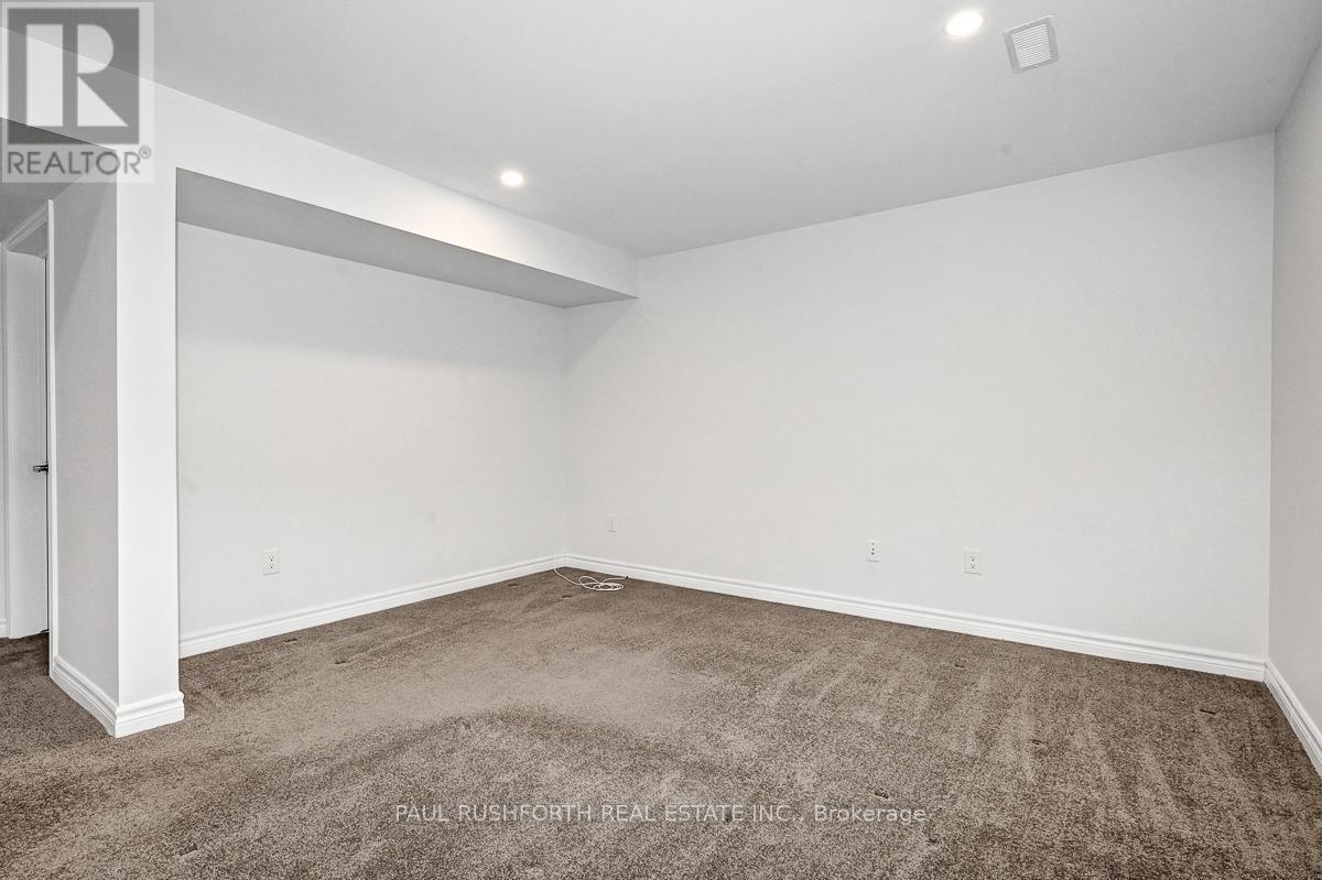 770 Cope Drive, Ottawa, Ontario  K2S 2P9 - Photo 24 - X12679586