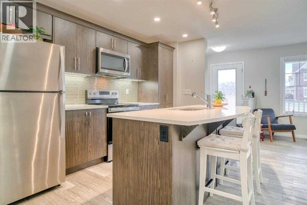 97 Yorkville Boulevard Sw, Calgary, Alberta  T2X 4J9 - Photo 7 - A2277782