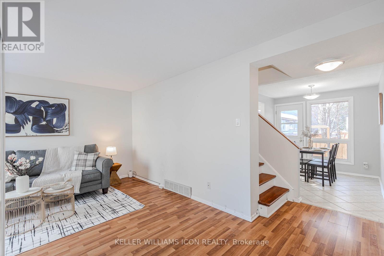 380 Woodfield Drive, Ottawa, Ontario  K2G 3W9 - Photo 10 - X12685596