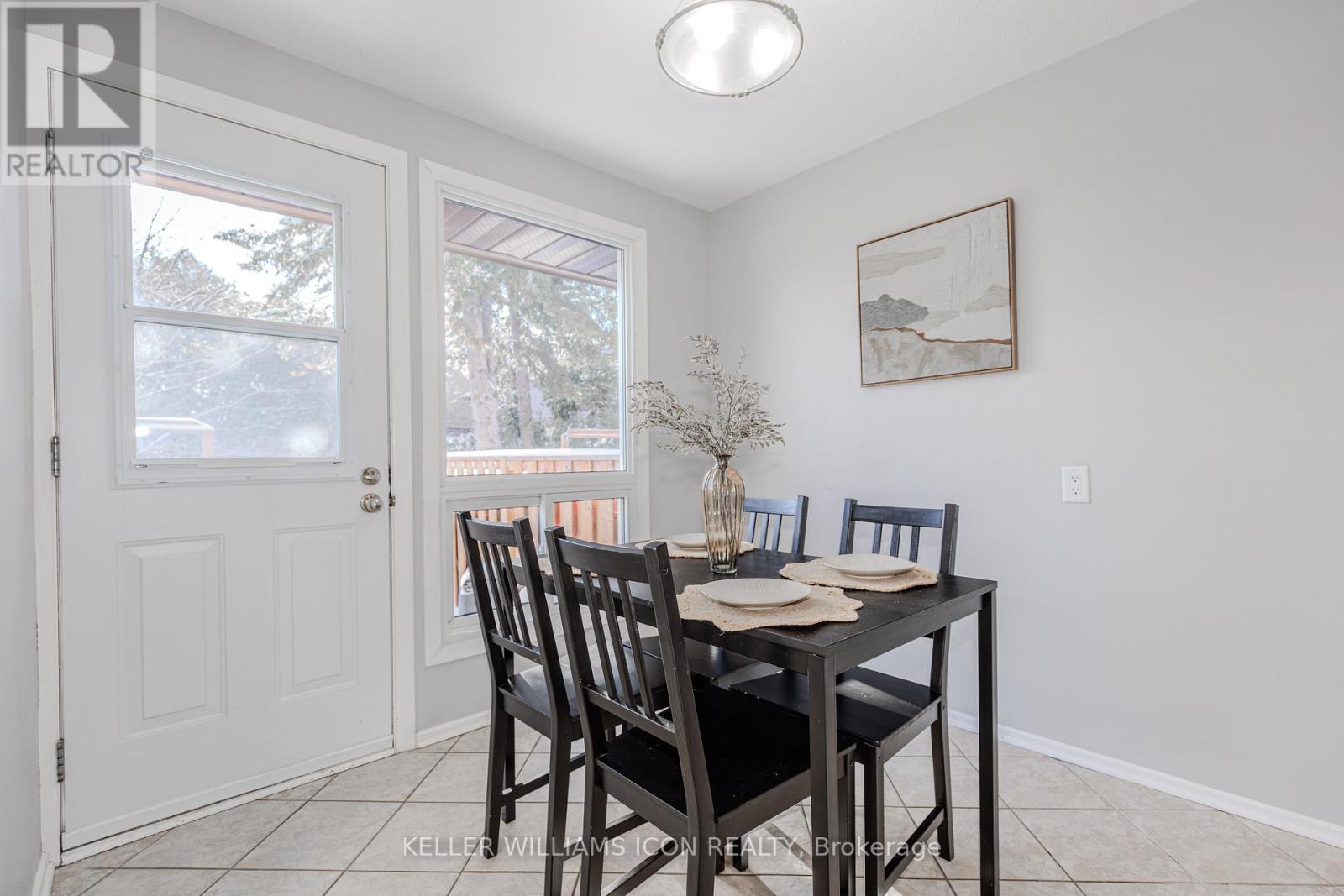 380 Woodfield Drive, Ottawa, Ontario  K2G 3W9 - Photo 12 - X12685596