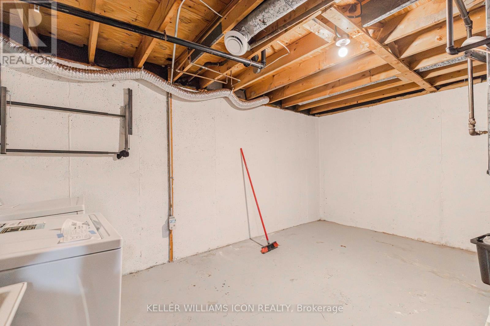 380 Woodfield Drive, Ottawa, Ontario  K2G 3W9 - Photo 27 - X12685596