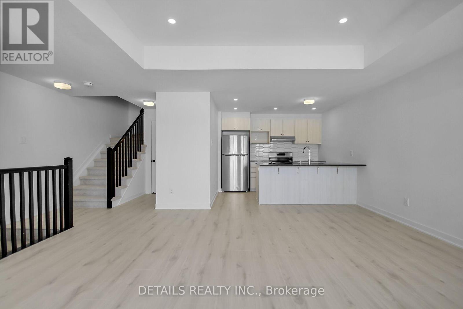 952 Chapman Mills Drive, Ottawa, Ontario  K2J 7J5 - Photo 4 - X12685612