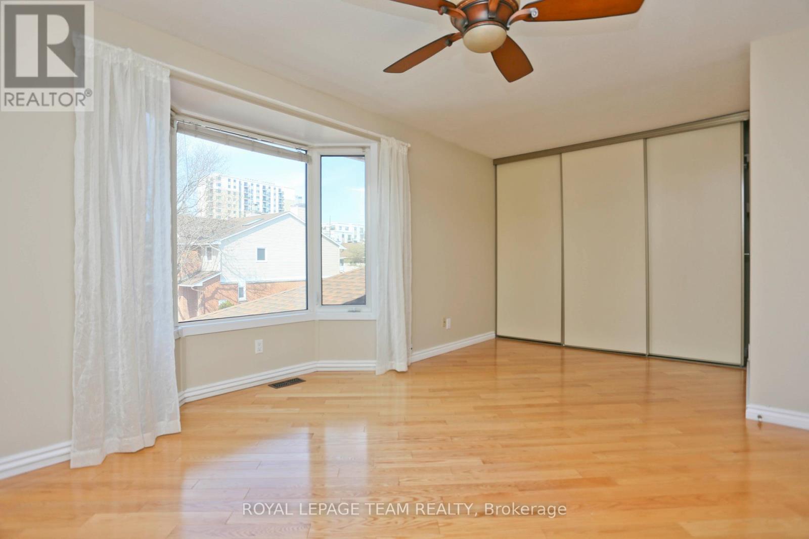 8 - 15 Forestlane Private, Ottawa, Ontario  K1K 4J8 - Photo 14 - X12685618