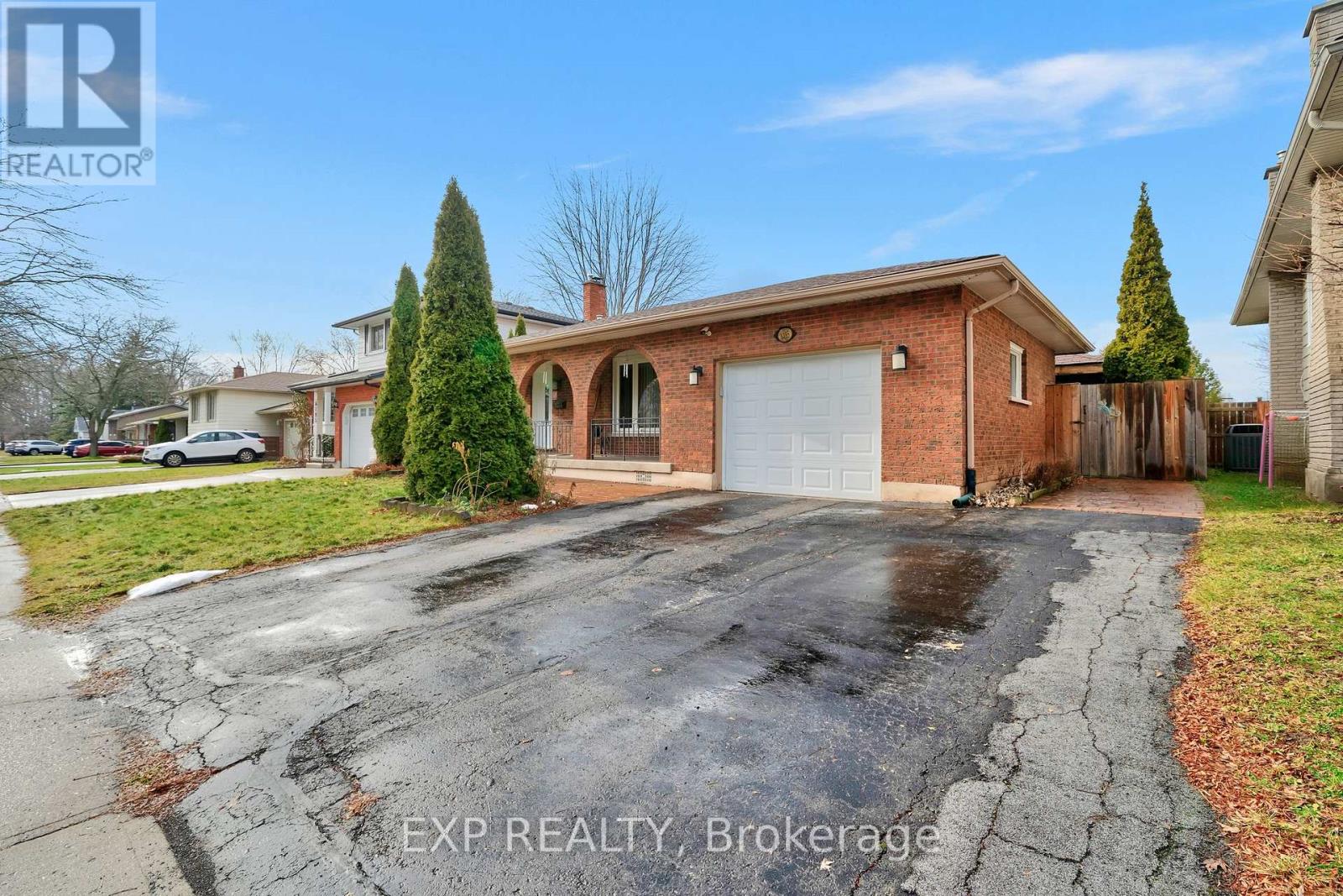 6185 Eldorado Avenue, Niagara Falls (West Wood), Ontario  L2H 1S5 - Photo 2 - X12685588