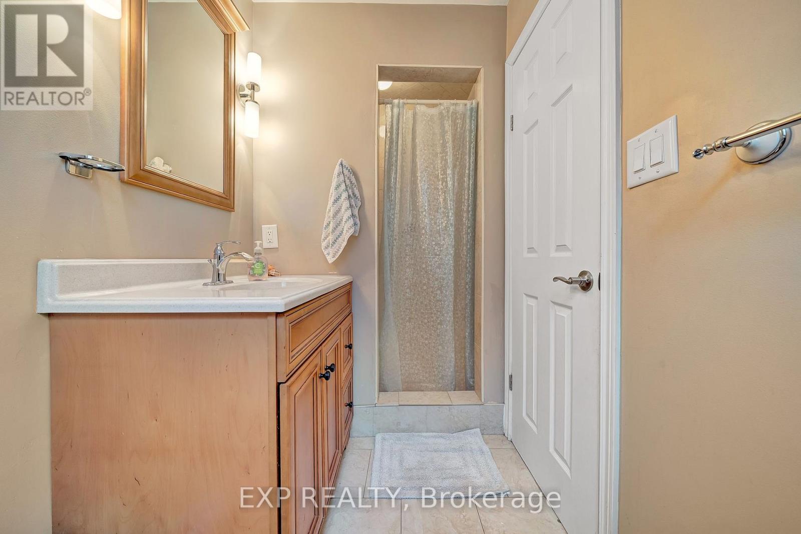 6185 Eldorado Avenue, Niagara Falls (West Wood), Ontario  L2H 1S5 - Photo 28 - X12685588