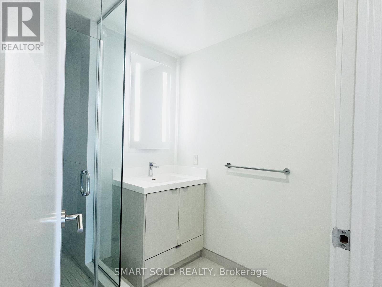 2407 - 30 Inn On The Park Drive, Toronto, Ontario  M3C 0P7 - Photo 11 - C12685598