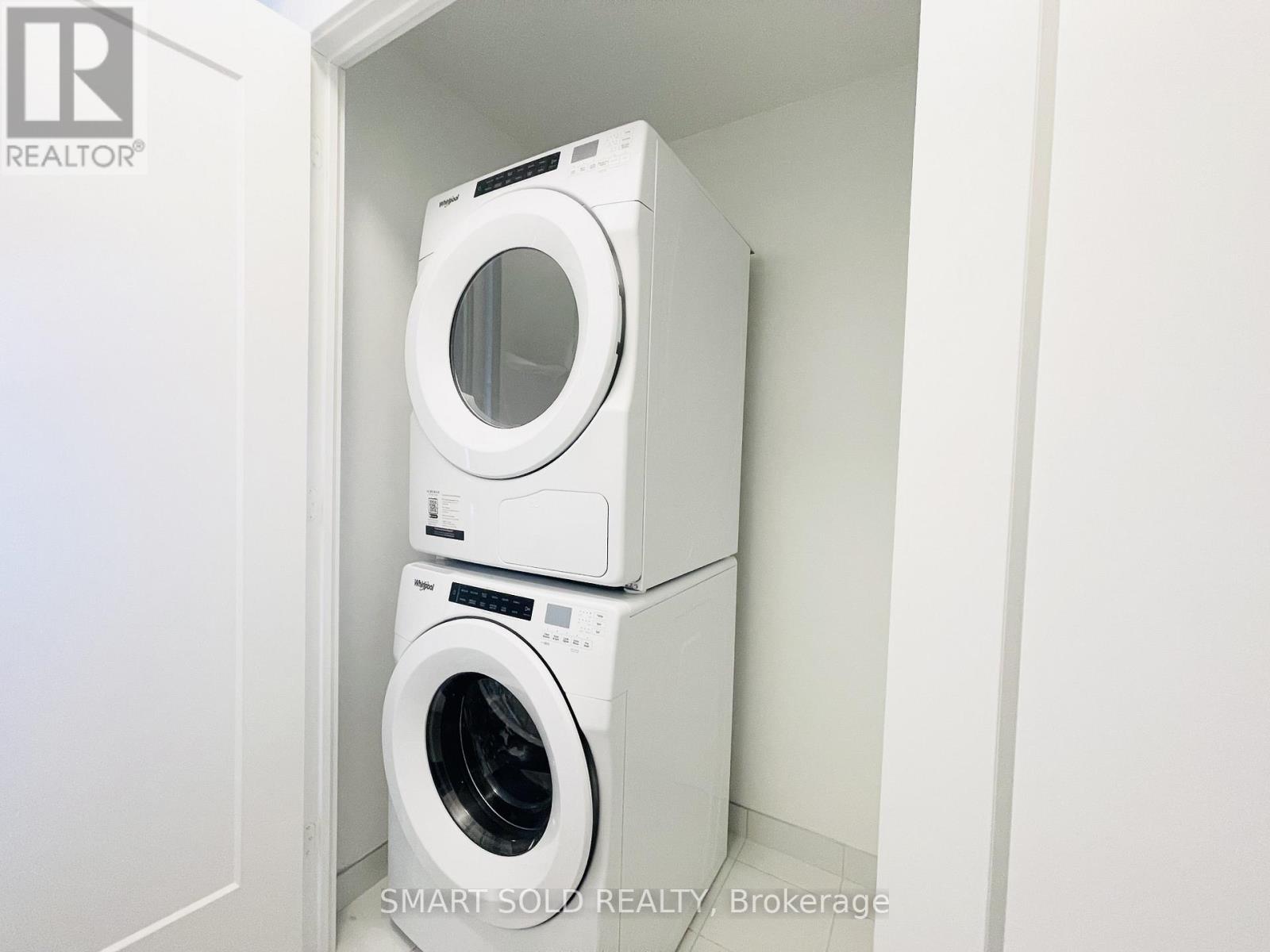 2407 - 30 Inn On The Park Drive, Toronto, Ontario  M3C 0P7 - Photo 18 - C12685598